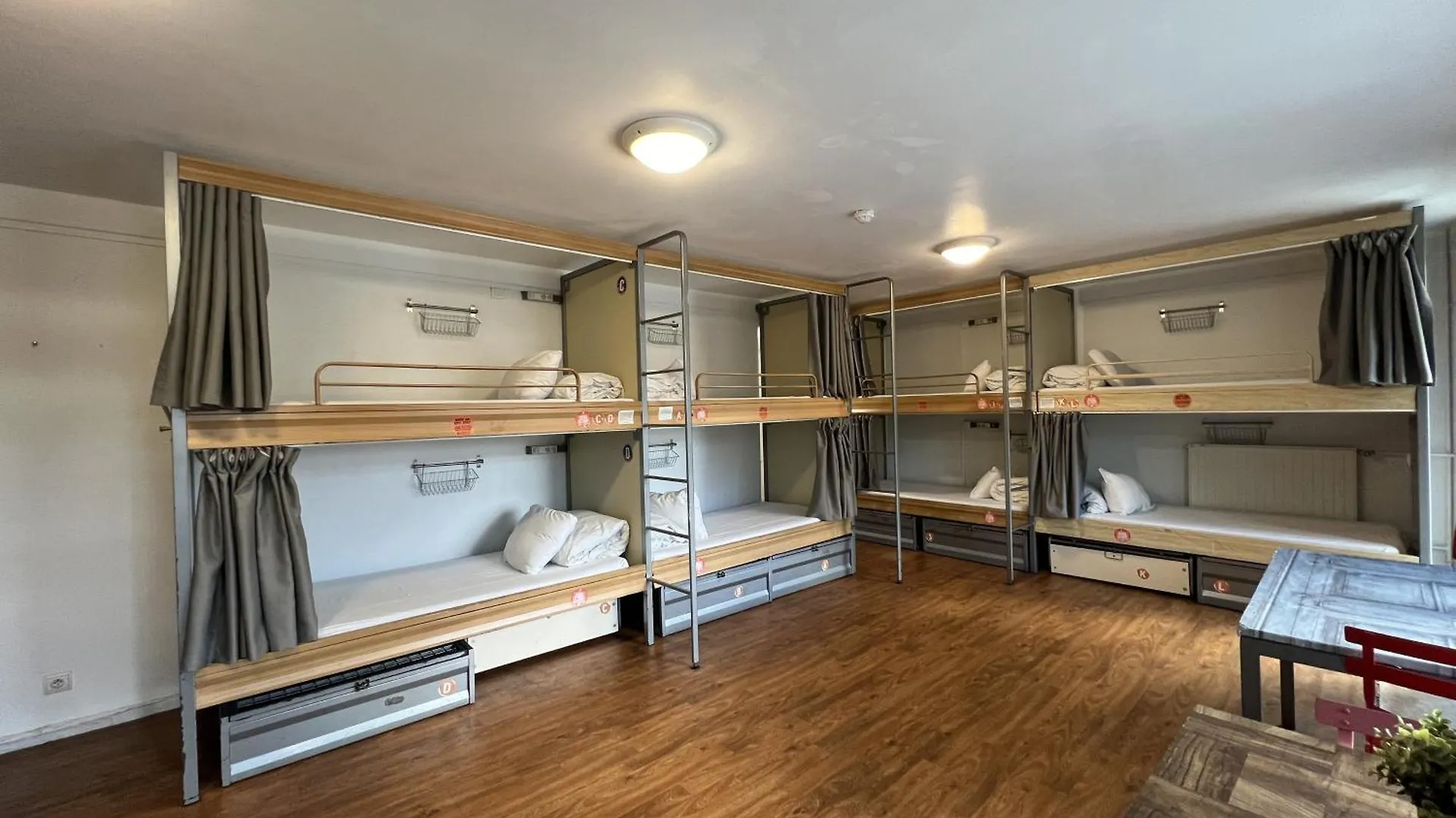 St Christopher's - Canal Hostel Parijs