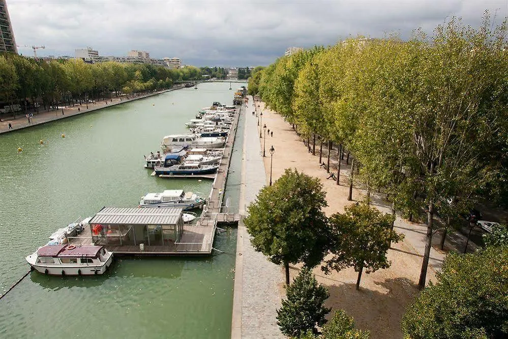 St Christopher's - Canal Hostel Parijs