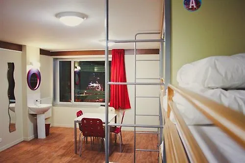 St Christopher's - Canal Hostal *